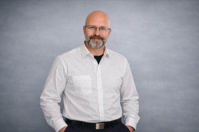 Jan-Hinrick Behrens, Hochvolt-Trainer und vEFK